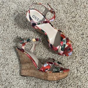 Guess Floral Wedge Sandals (8)